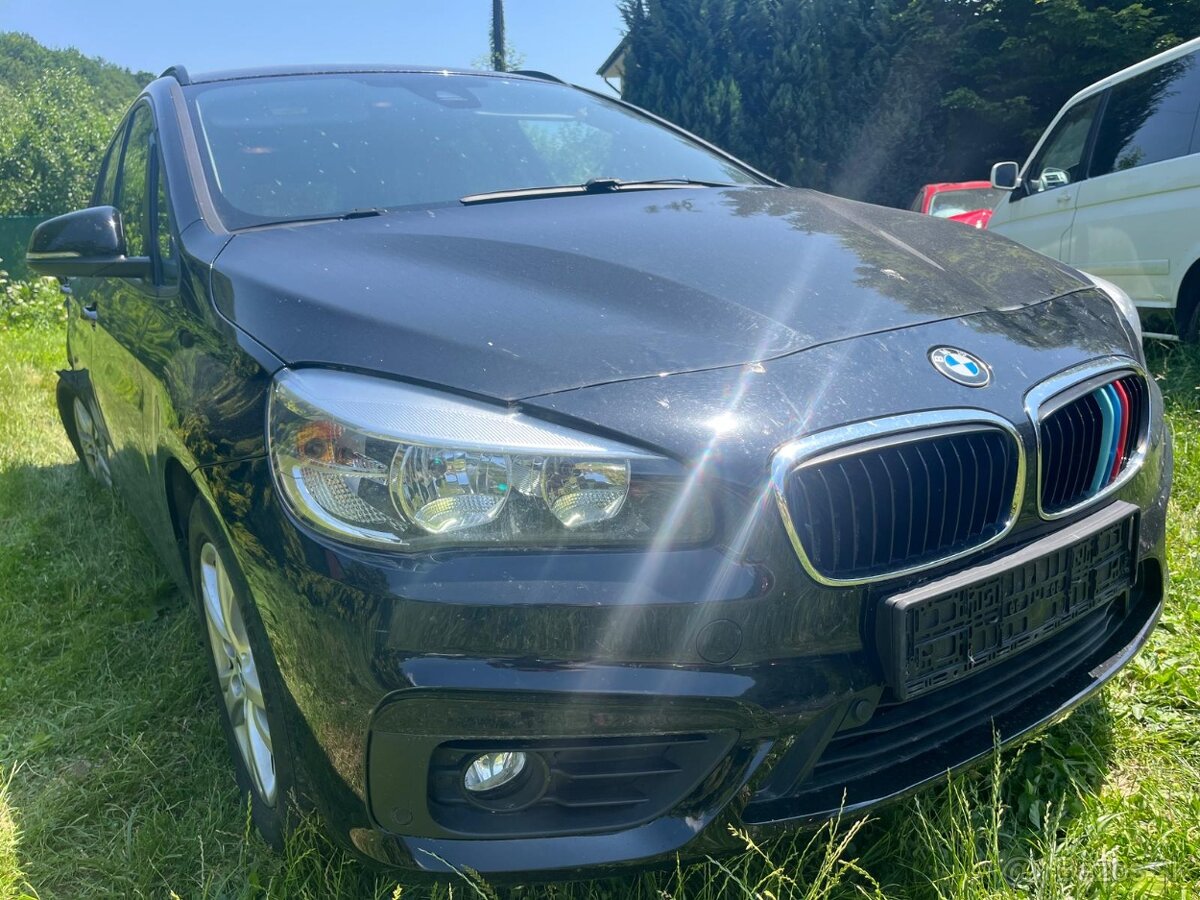 BMW Rad 2 Gran Tourer 2 218d,7 MIEST,POJAZDNE+DIELY LACNO