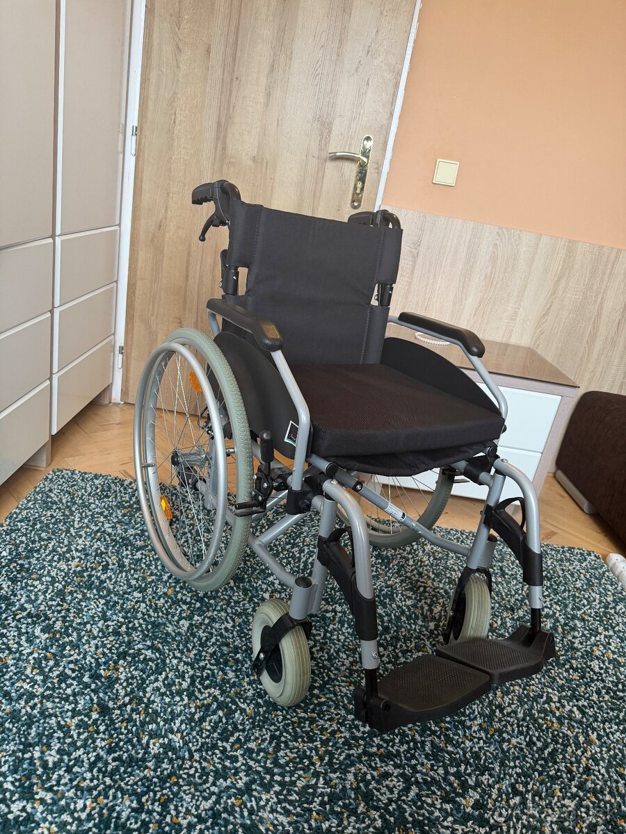 Invalidný vozík