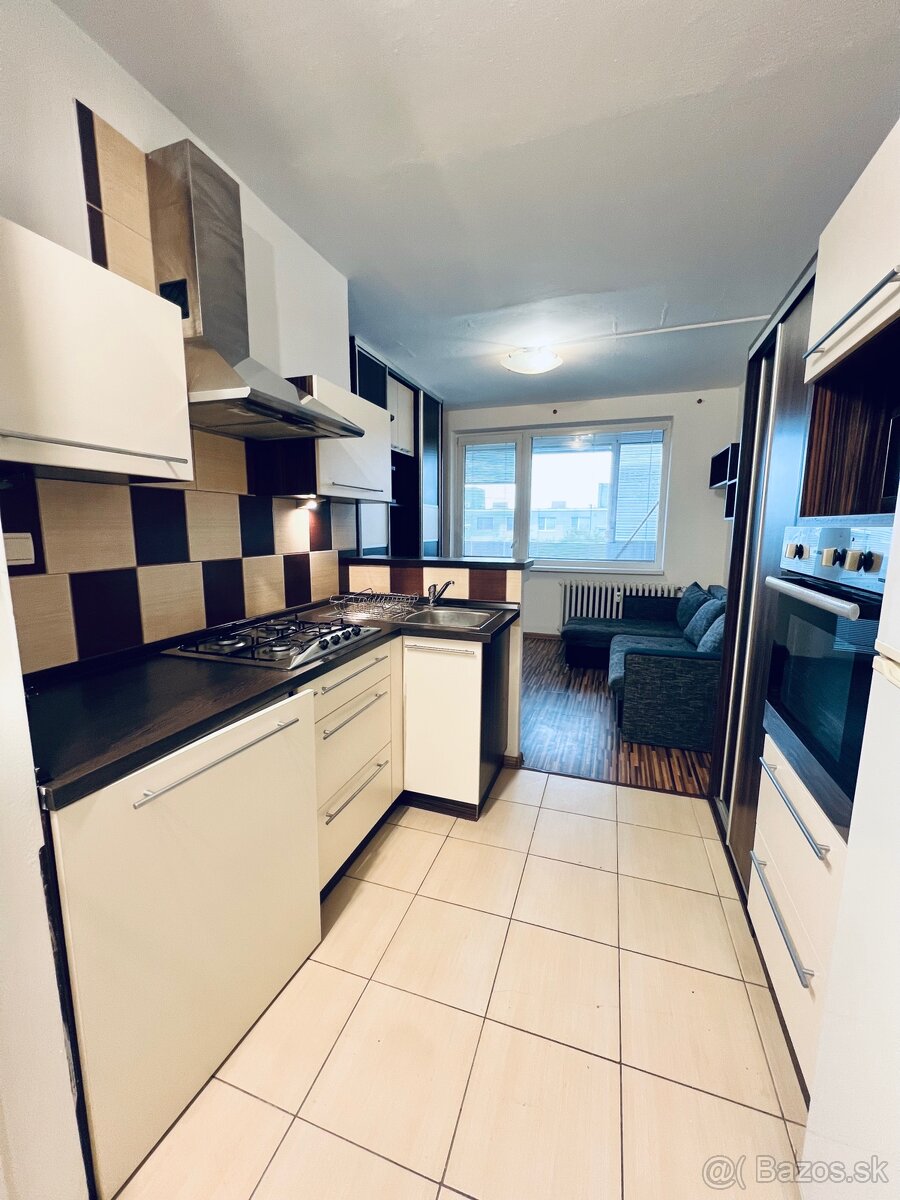 Ponúkame na prenájom Garzónku, sídlisko Juh, Vranov nT