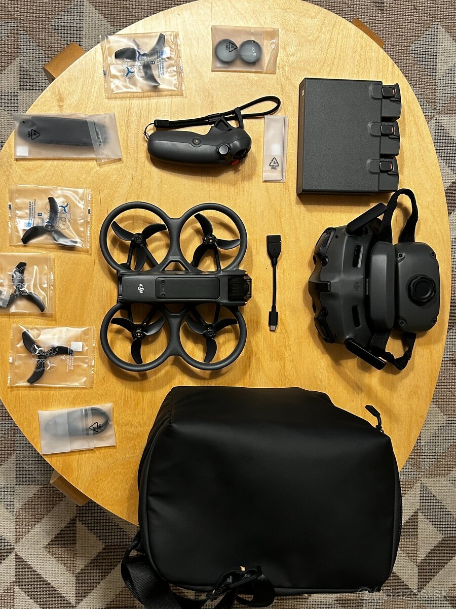 Dron DJI Avata 2 Fly More Combo