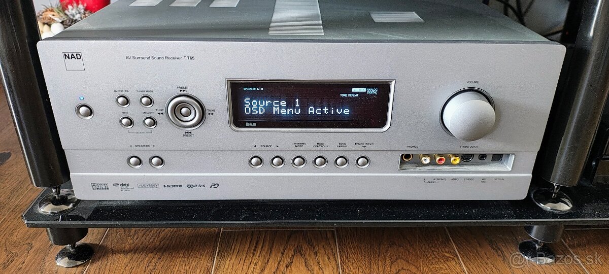 AV surround receiver NAD T 765
