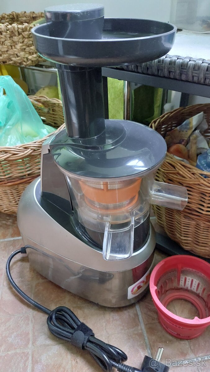 predam odšťavovač Tefal