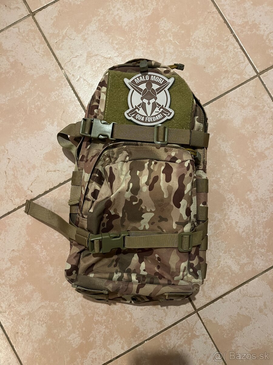 Batoh s miestom na hydratačnú vložku - Multicam [8FIELDS]