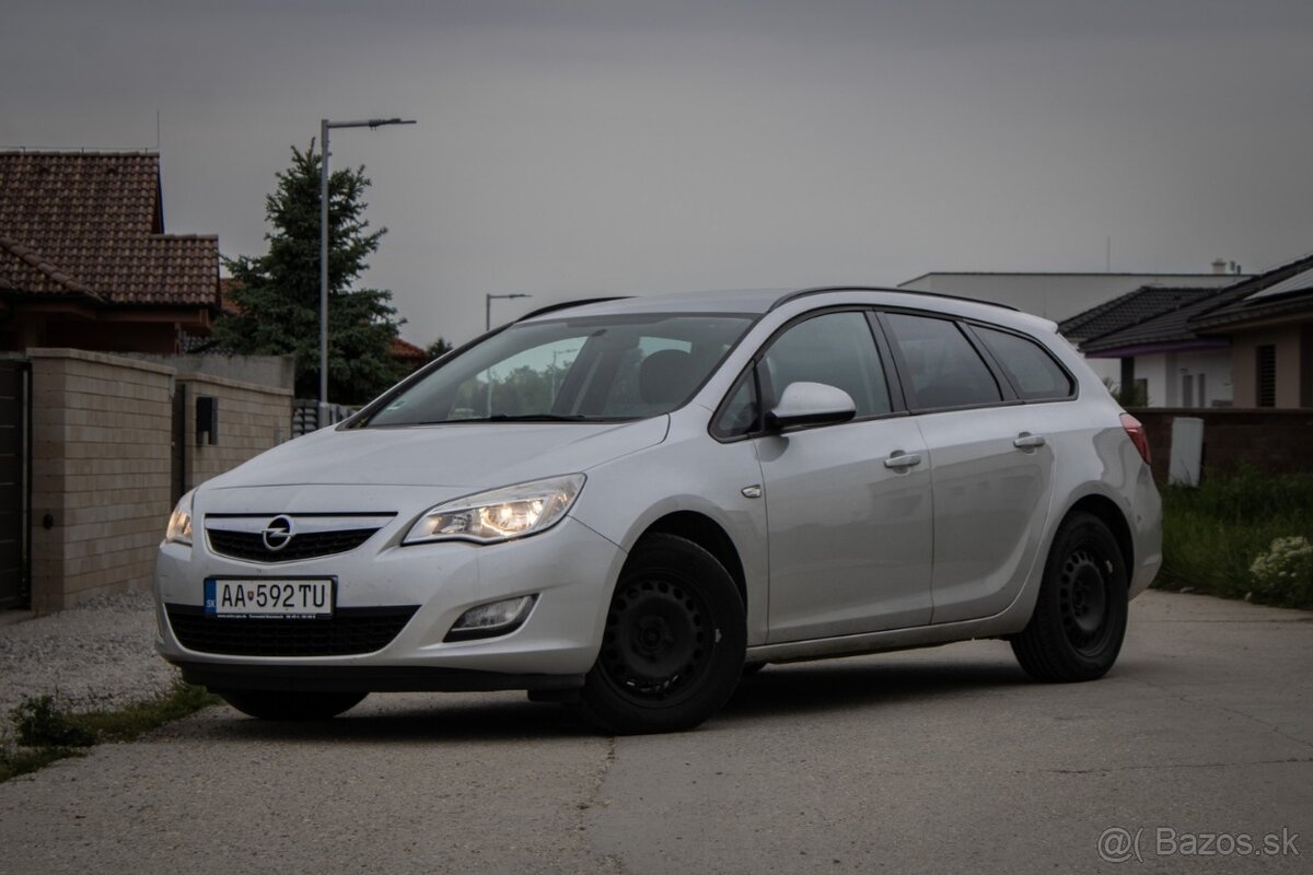 Opel Astra Sport Tourer ST 1.7 CDTI ECOTEC