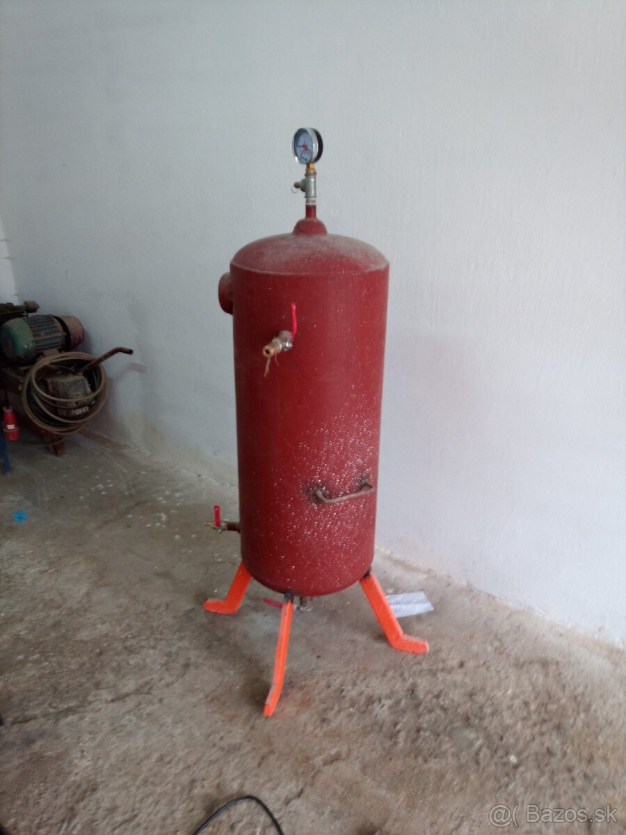 Kompresor80 l 380v a 120 litrovy zasobnik