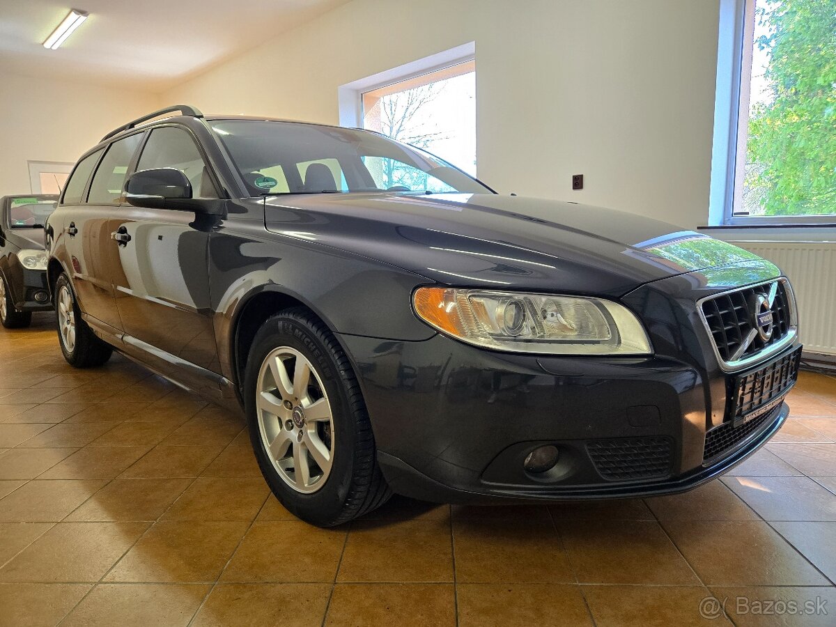 Volvo V70 2,0D4 120kW 5-tivalec 134000km