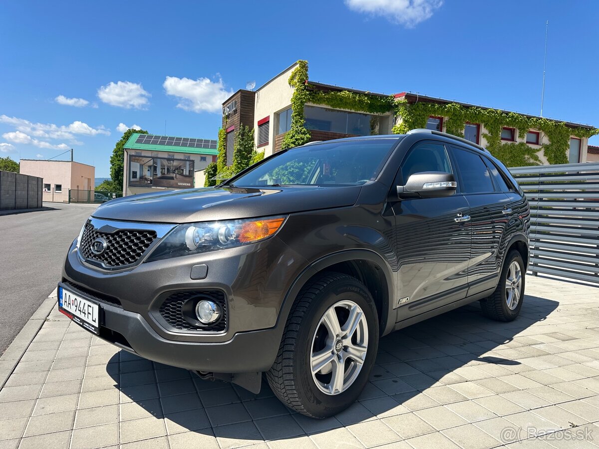 Kia Sorento 2,2 Crdi 4x4 automat TOP stav