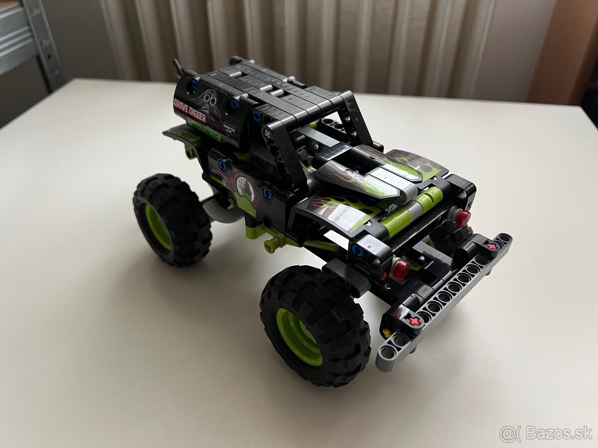 LEGO Monster Jam Grave Digger SET 42118