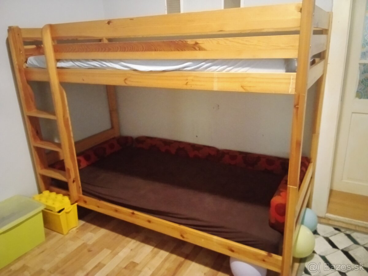 Poschodová posteľ