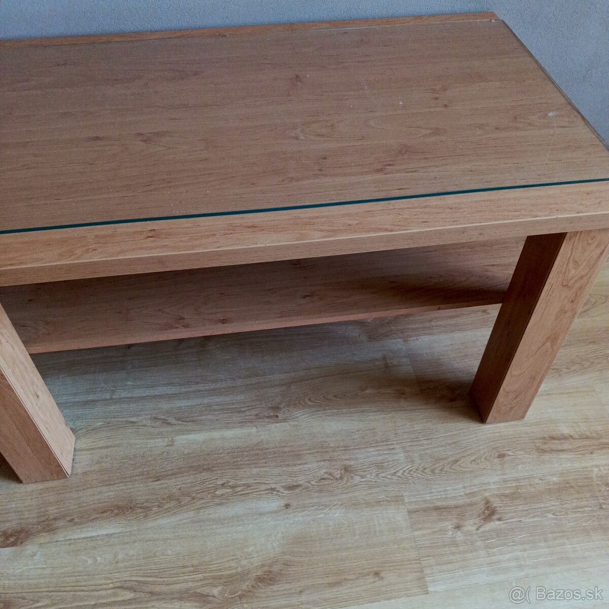 Stolík