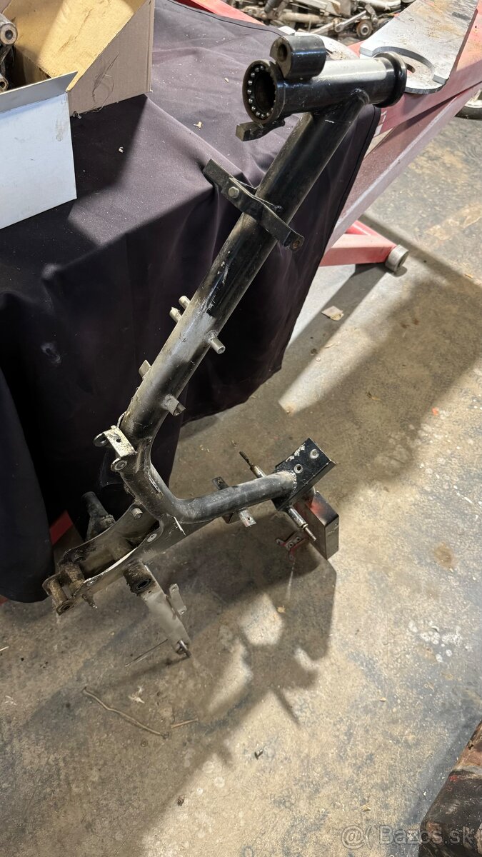 Kostra Babetta 210