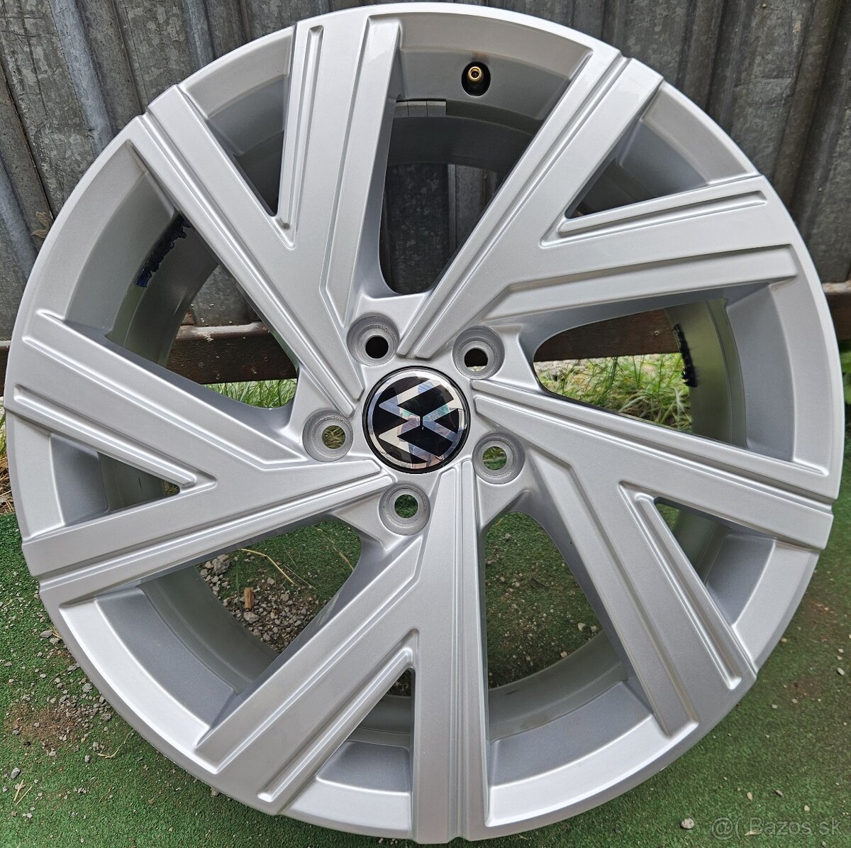 Atraktívne, originálne disky VW "Bergamo" - 5x112 r18