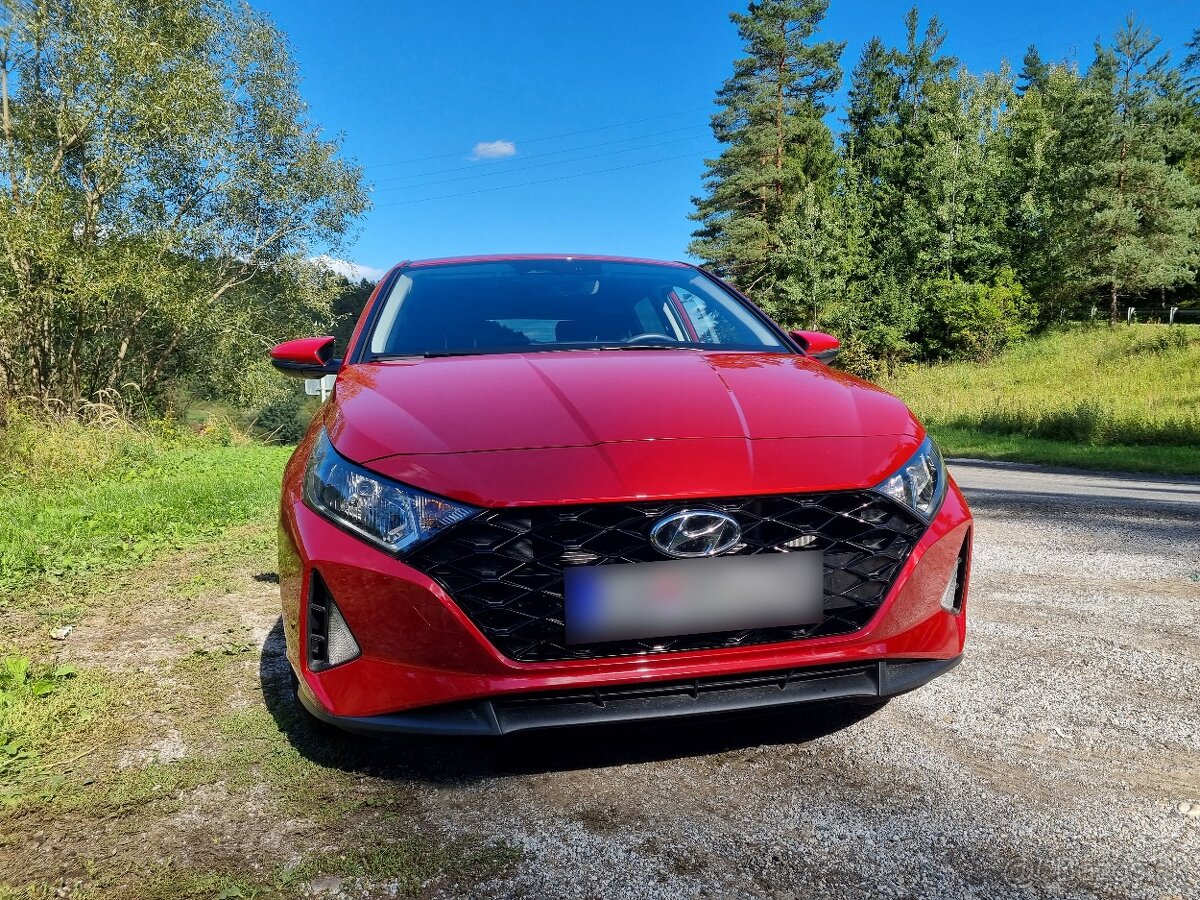 Hyundai i20 Family 7 DCT Winter kit Červená metalíza 2021