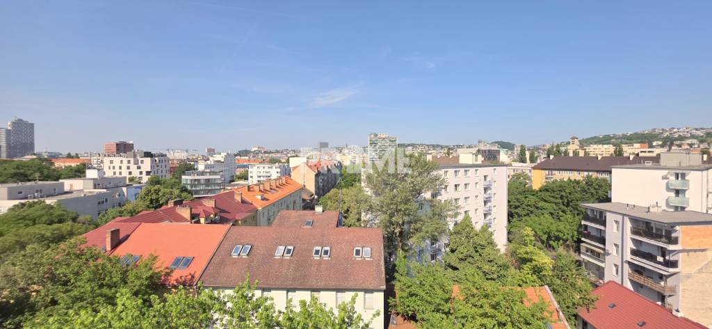 Pekný 1i byt, VÝHĽAD, BALKÓN, Kupeckého ulica, OC CENTRAL, R