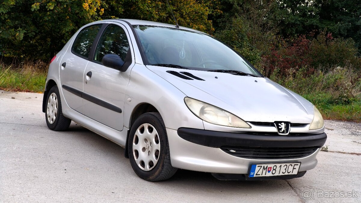 Peugeot 206 1.1 benzín