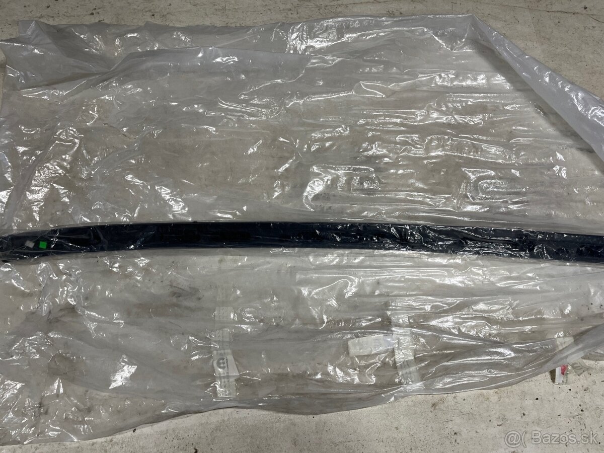 Jeep Compass stresna lista prava