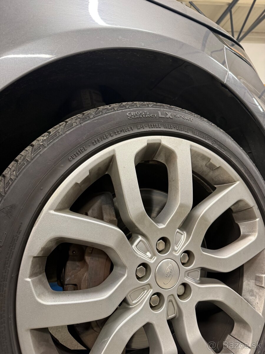 275/40 R22 Continental ZIMNE