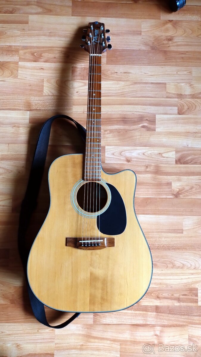 Akustickoelektricka klasicka gitara Takamine EG320SC seria G