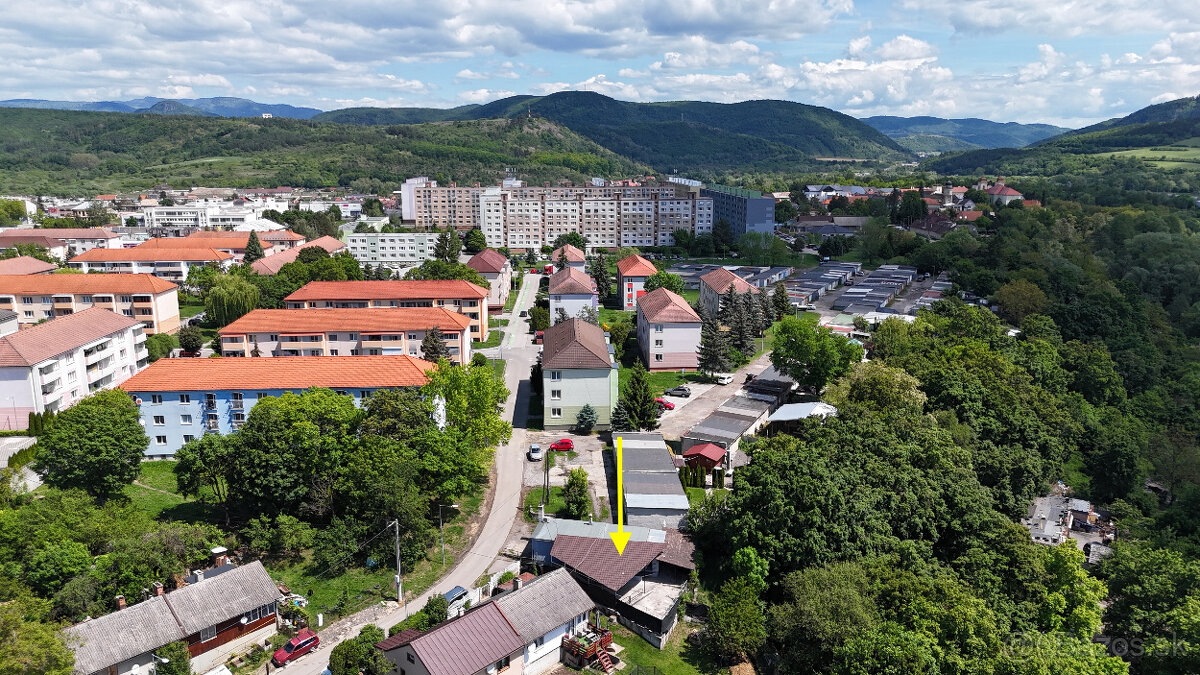 SAMOSTATNÝ KOMERČNÝ OBJEKT S POZEMKOM