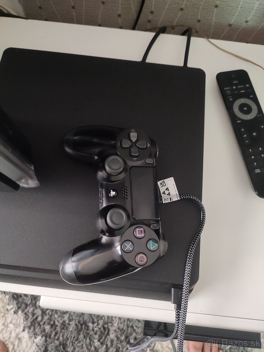 PS4 SLIM 500GB