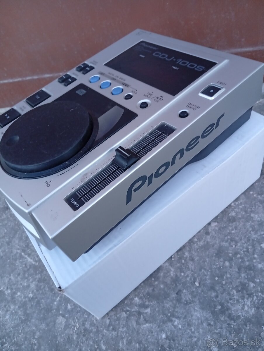 CD prehrávač Pioneer