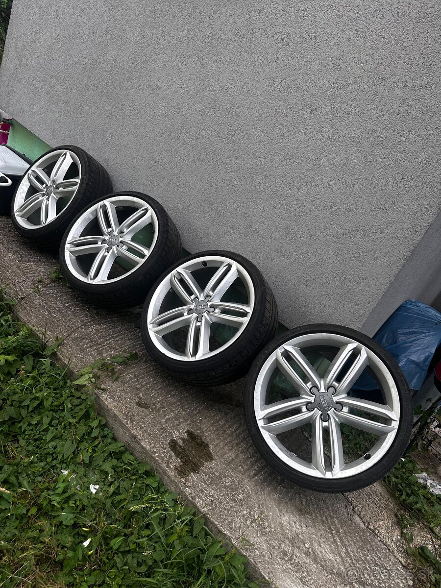 Original audi disky 5x112 R20 s pneu continental