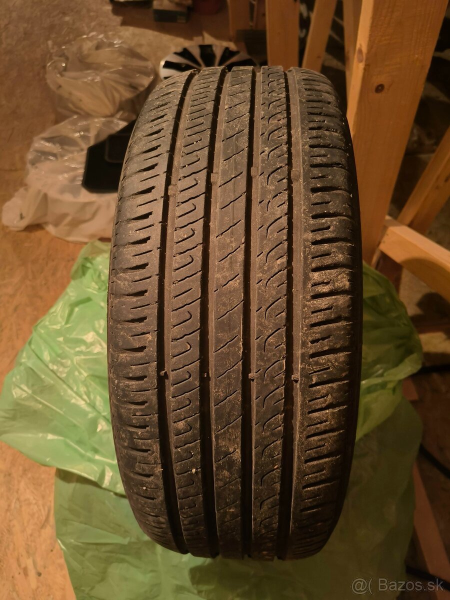 Predám 4 ks letné 205/55/r16