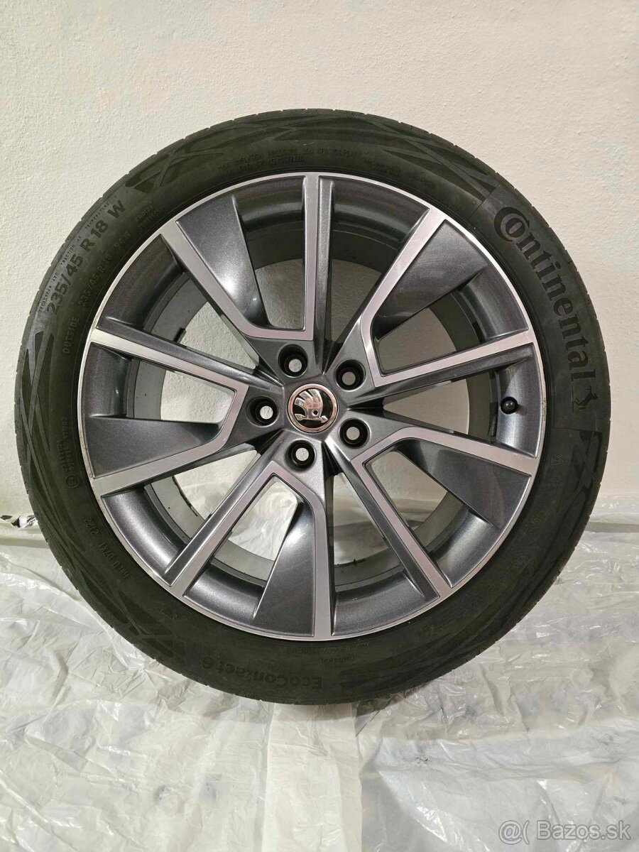 Originální alu kola Škoda Superb III Scout R18