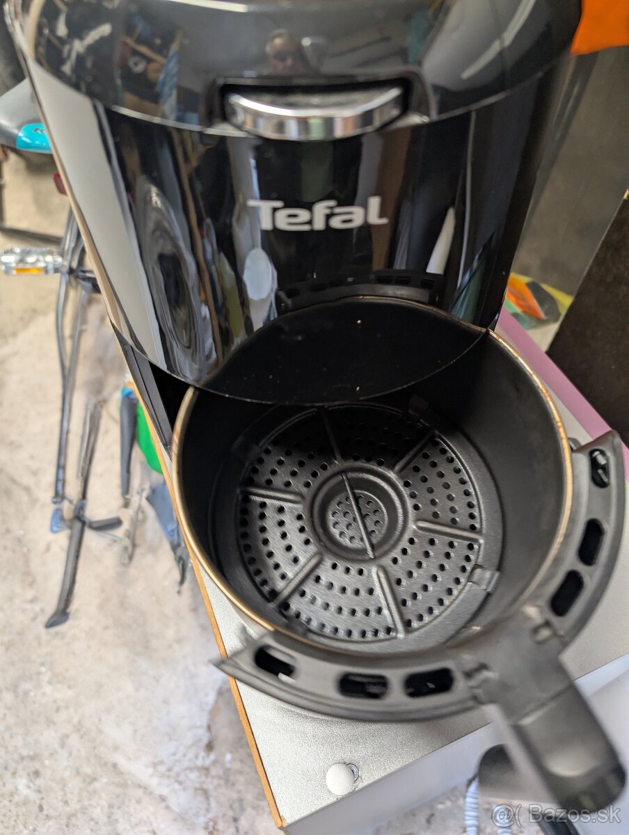 Teplovzdušná friteza Tefal