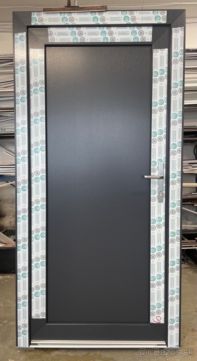 Vchodové dvere - SALAMANDER