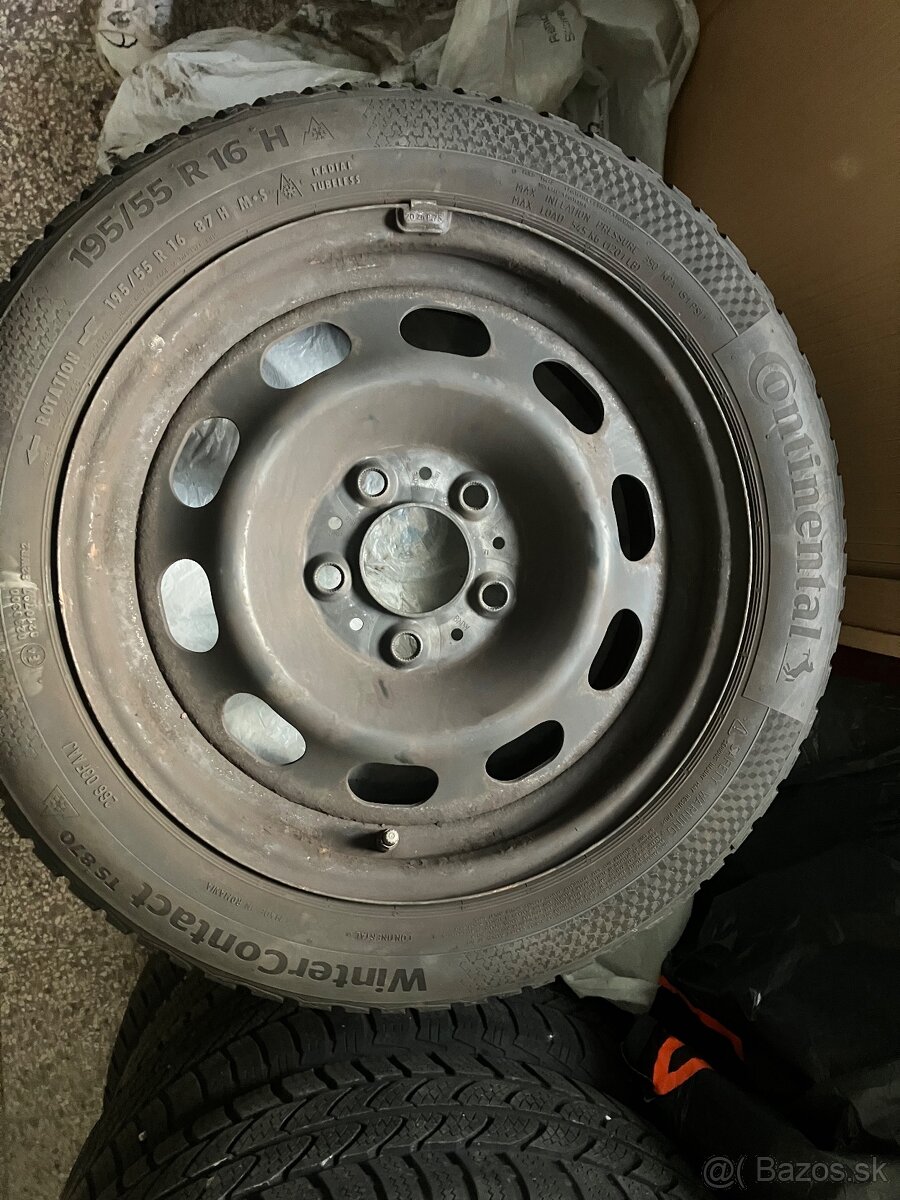 Predam zimne kolesa 195/55 R16 H