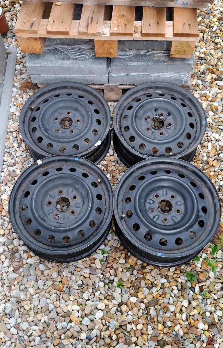 Plechove disky toyota 16ky et 45