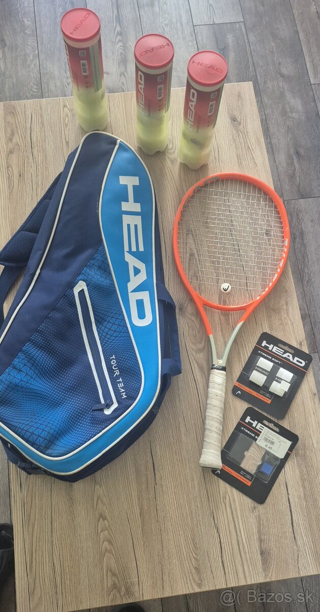 Tenisova raketa Head Radical.