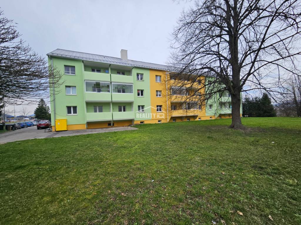NA PREDAJ 1- izbový byt v Dubnici nad Váhom
