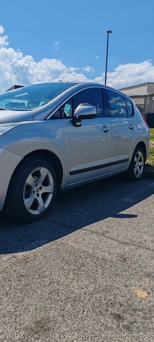 Peugeot 3008 rv2012