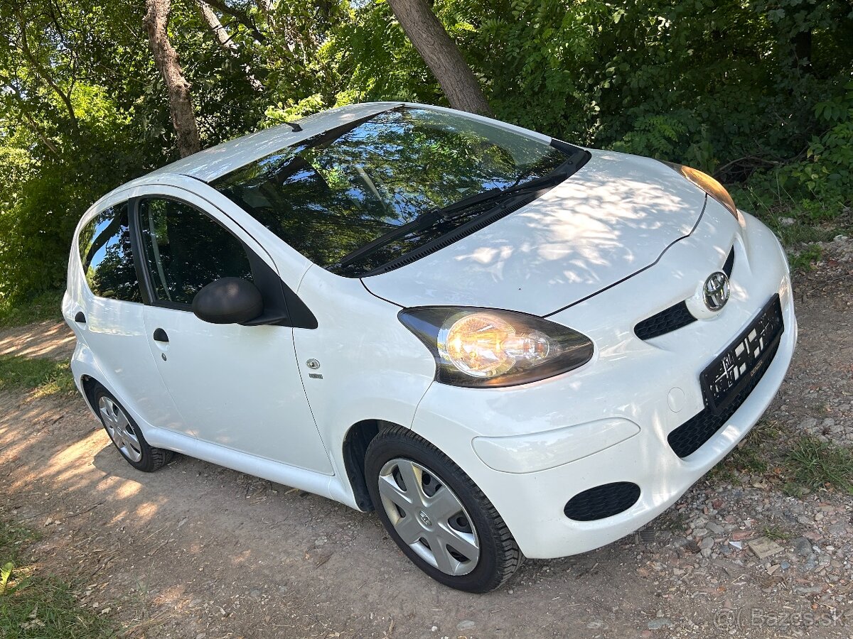 Toyota Aygo 1.0 50kw 116tis KM 2012