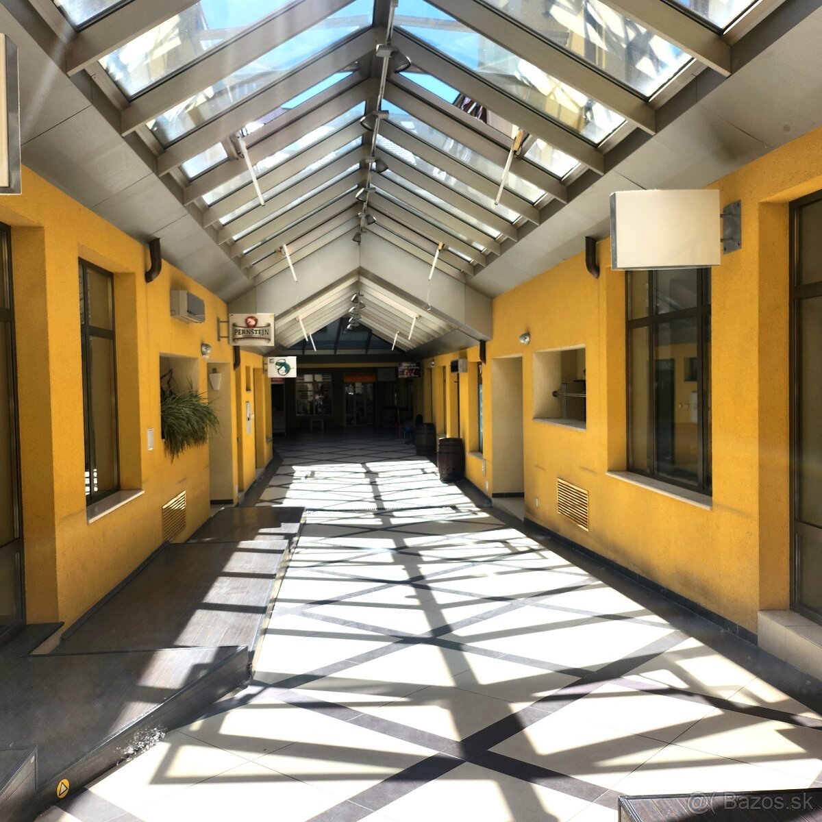 Predaj-Obchodné a skladové priestory-obchod, služby BA I