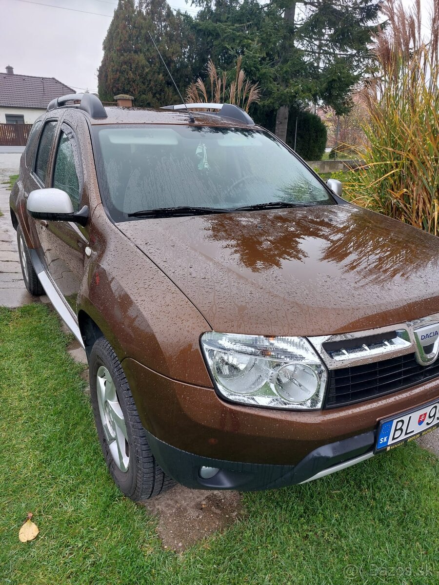 Predam Dacia Duster 1.5 dci