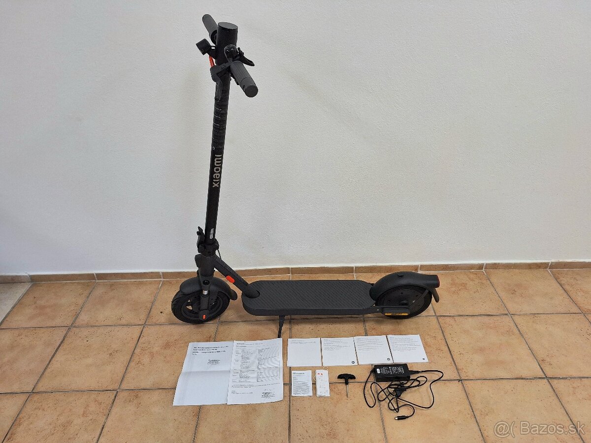 Xiaomi Electric Scooter Elite, záruka do 9/2027