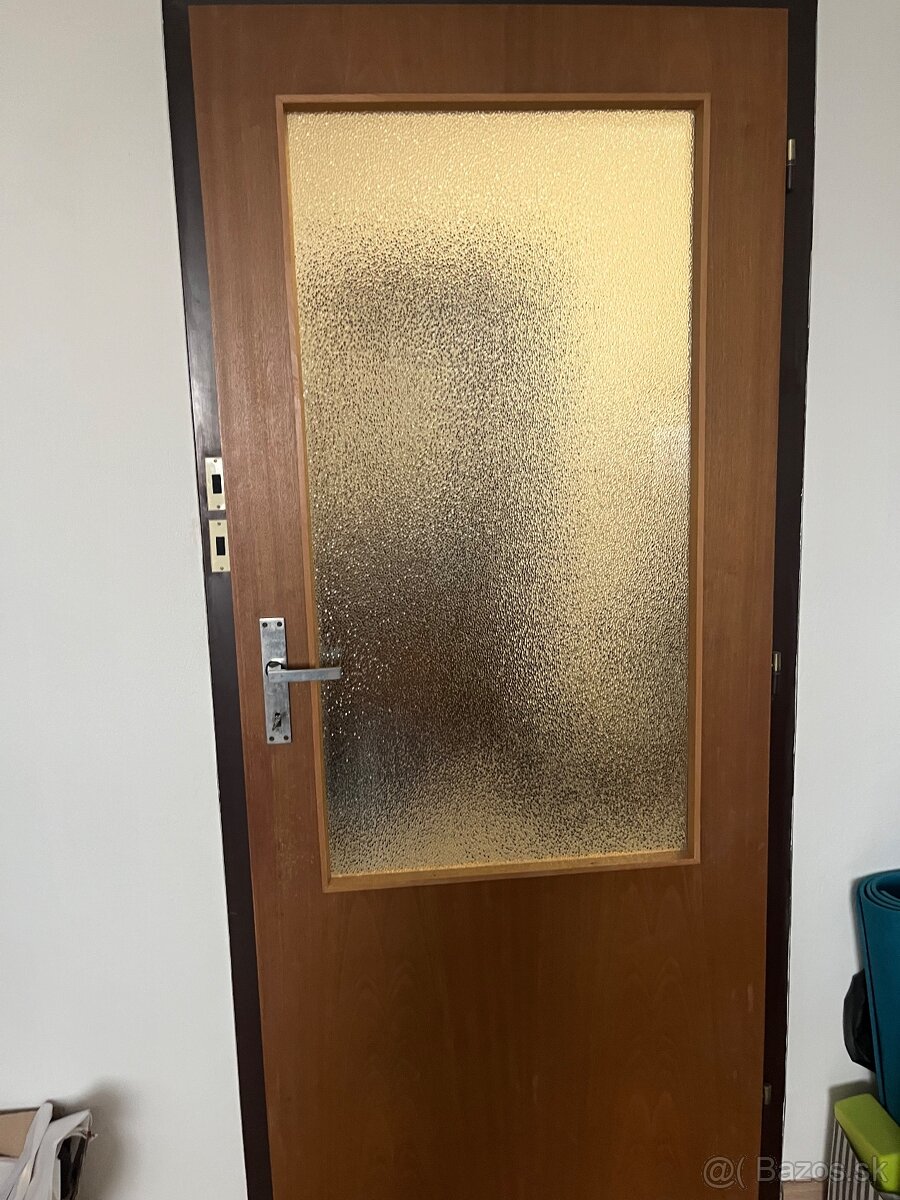Interiérové dvere darujem