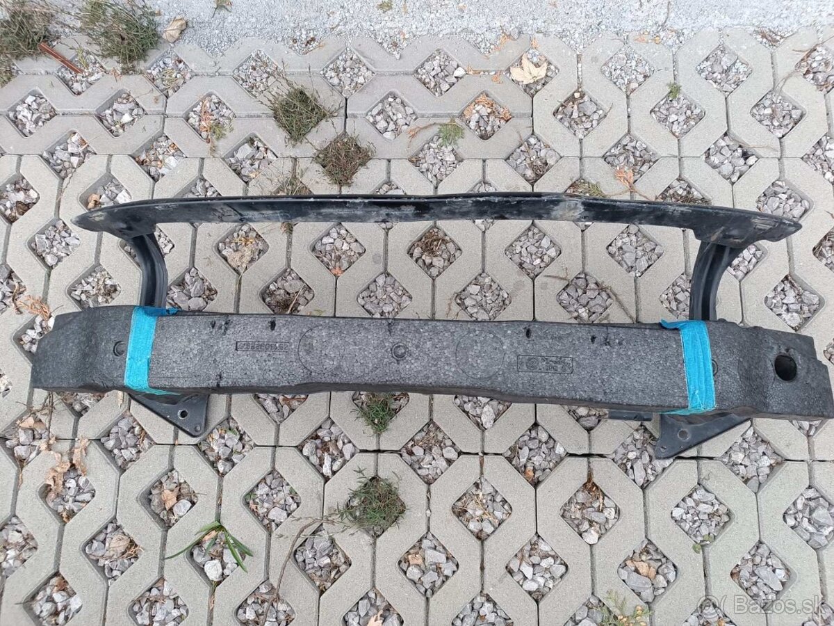 Predná výstuha nárazníka Fiat Croma 2008