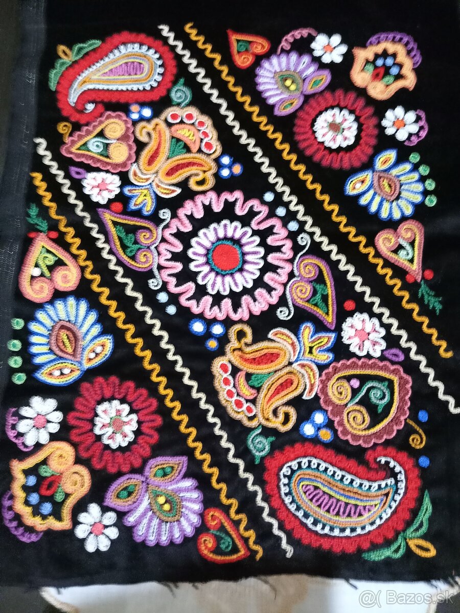 Výšivka na vankúš