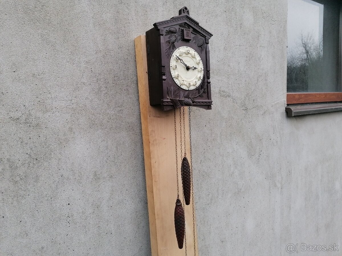 Predám starožitné kukučkové hodiny