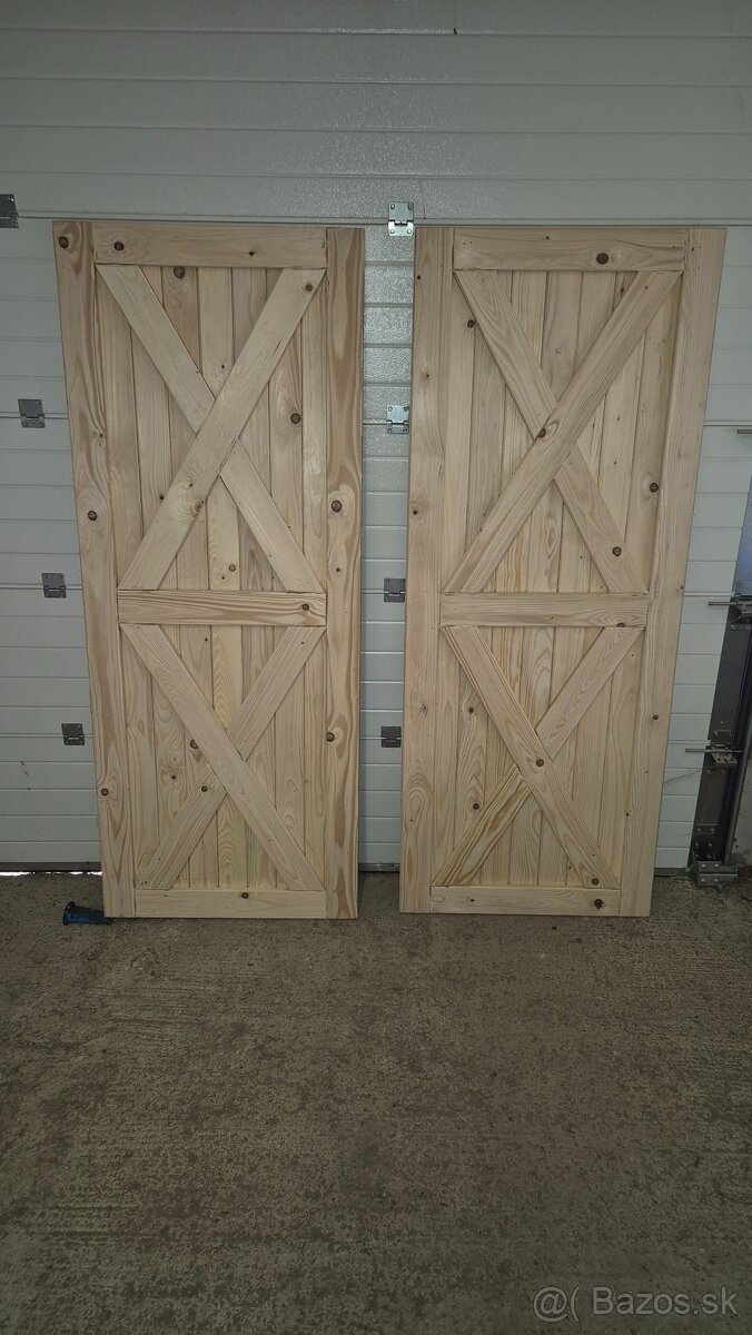 Závesné posuvné dvere