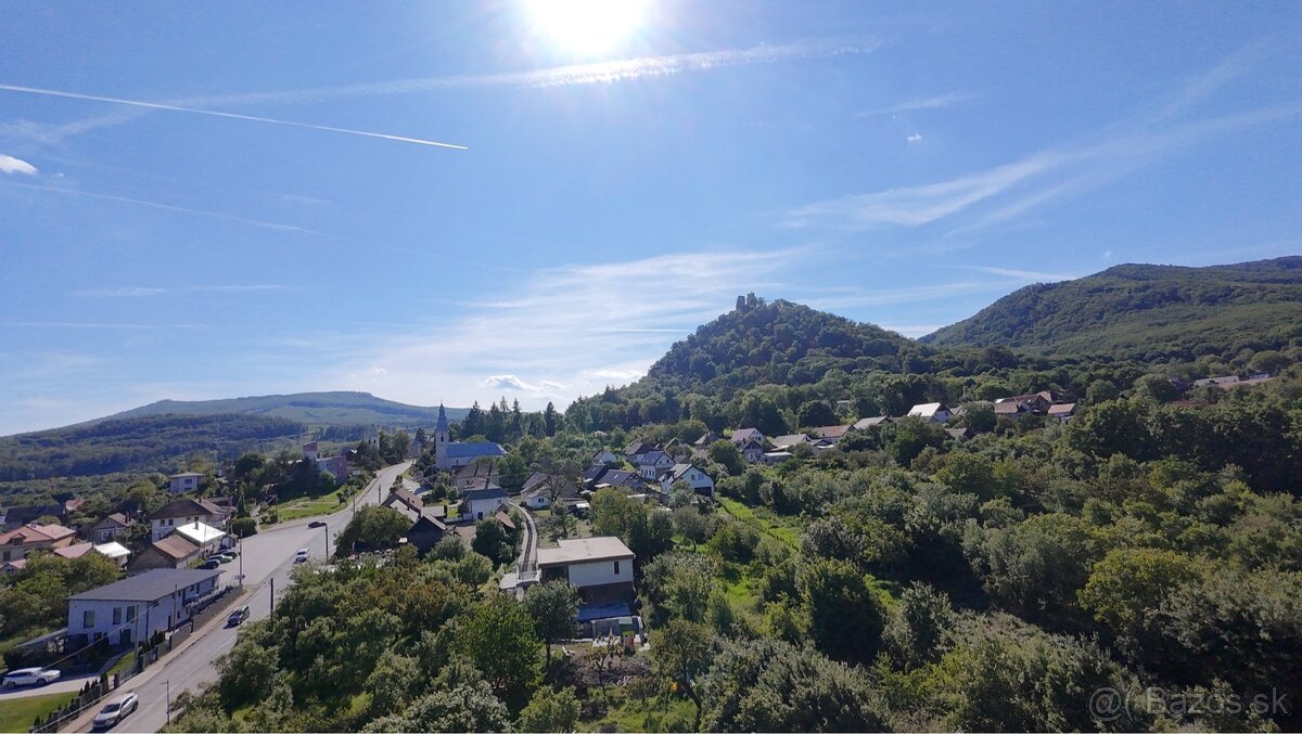 Stavebný pozemok Slanec