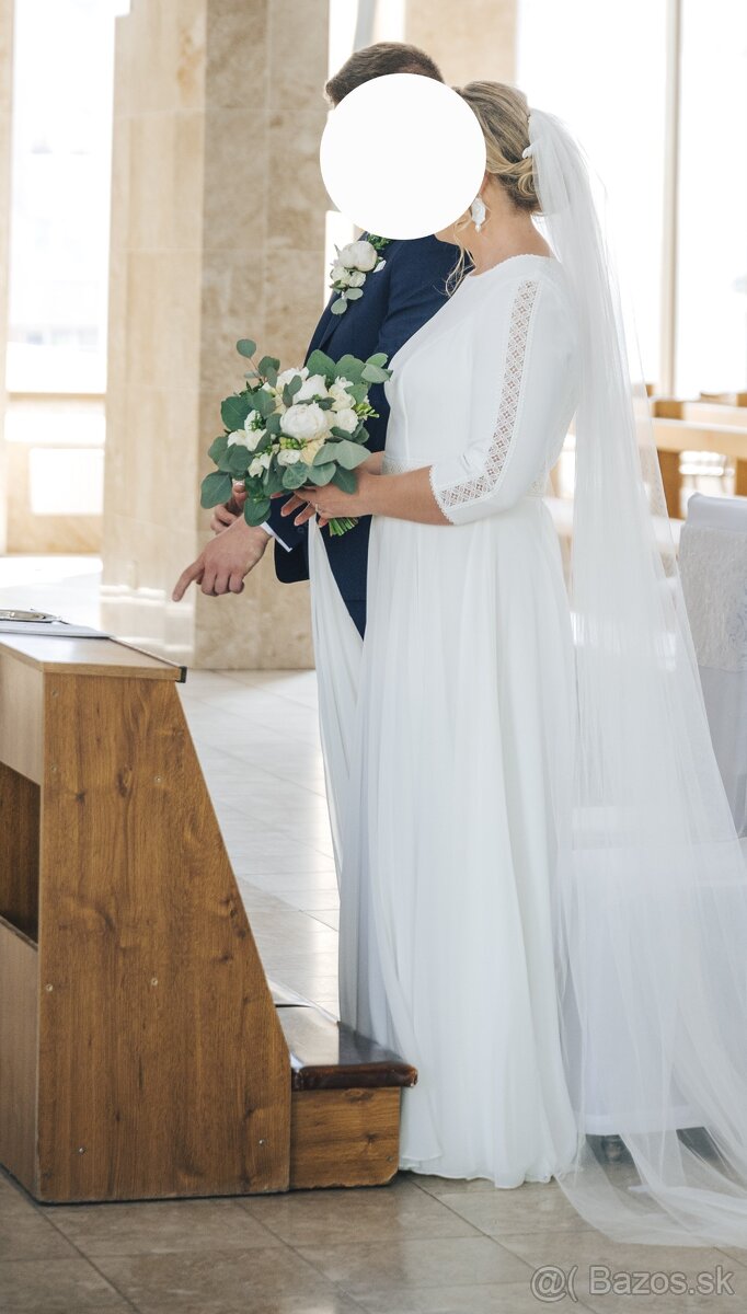 Svadobné šaty so závojom