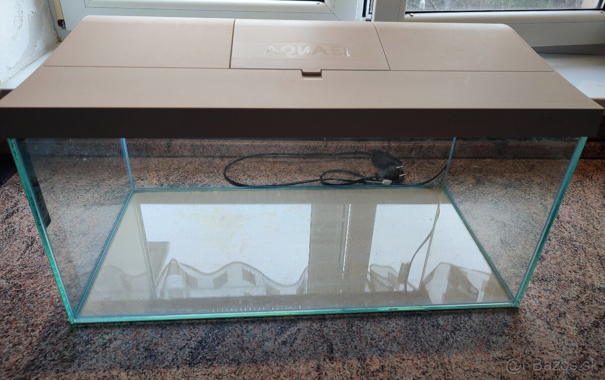 Predám akvárium LED biele 60 litrove