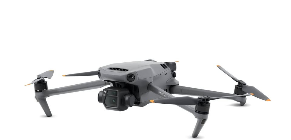 Predám nový dron DJI Mavic 3 v edícii Fly More Combo