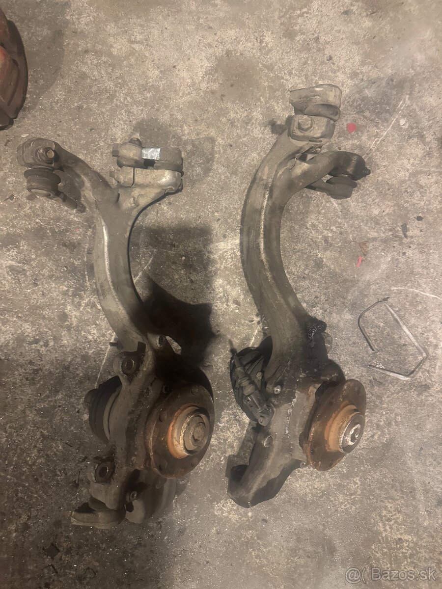 Predna otoč tehlica Audi a6 c6