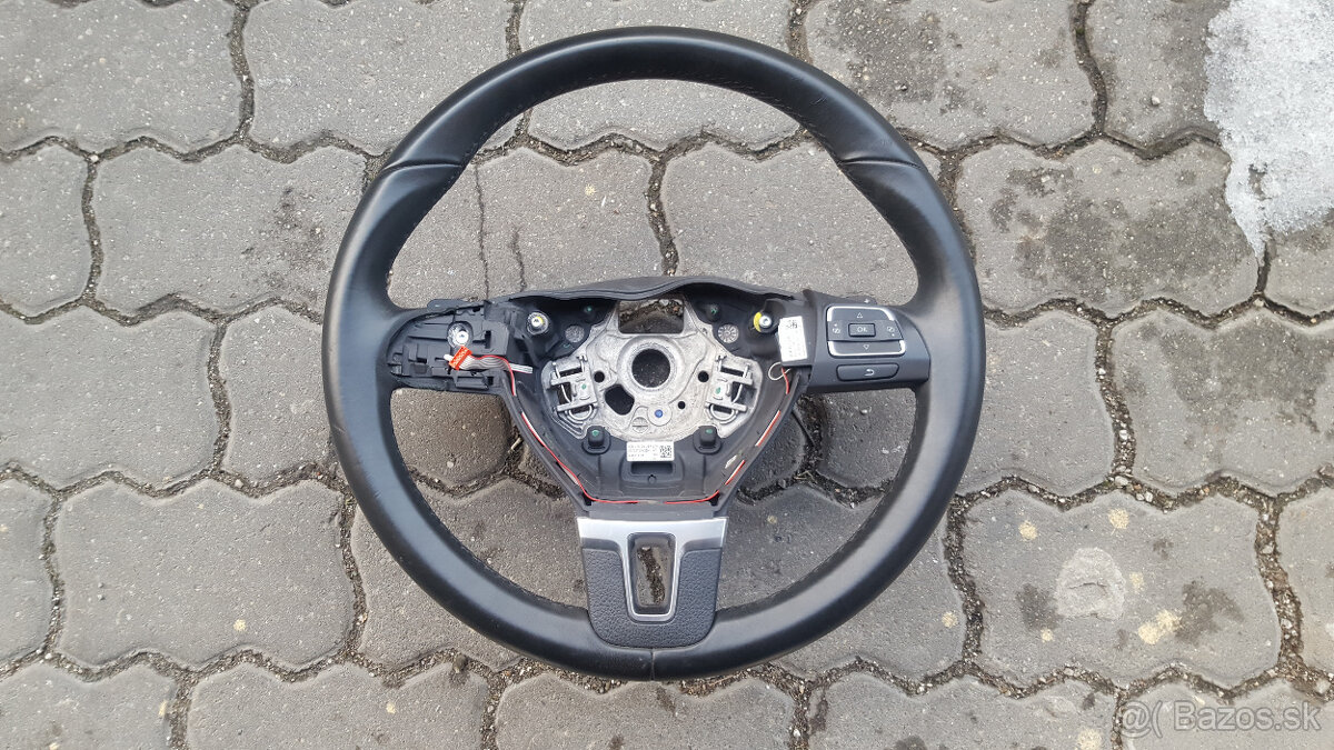 volant VW GOLF 6, Passat, Scirocco